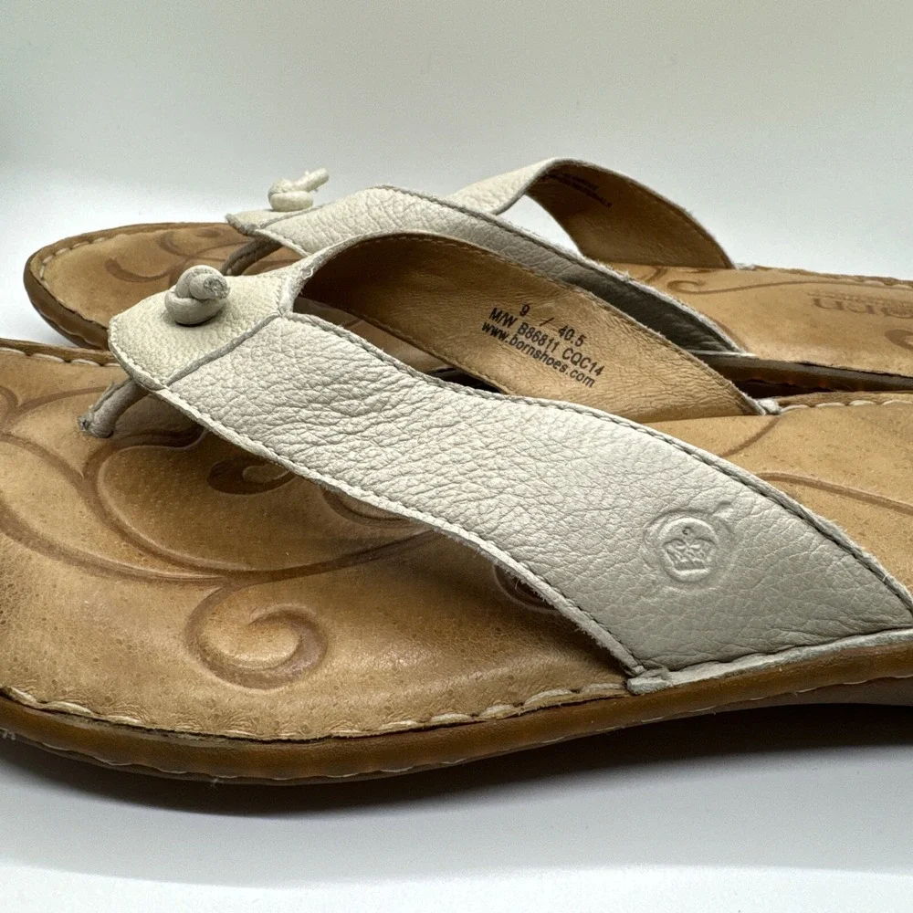 Born Taupe Flip Flop Leather Women Sandals B86811 Size 9